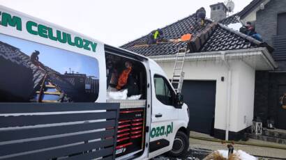 naprawa dachu po kunie zima